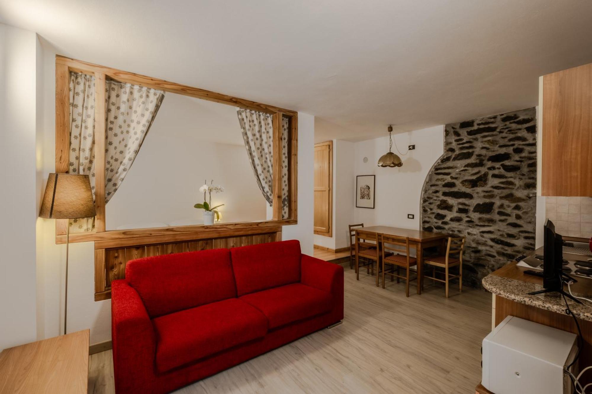 Hotel Garni Zanella Фучино Экстерьер фото
