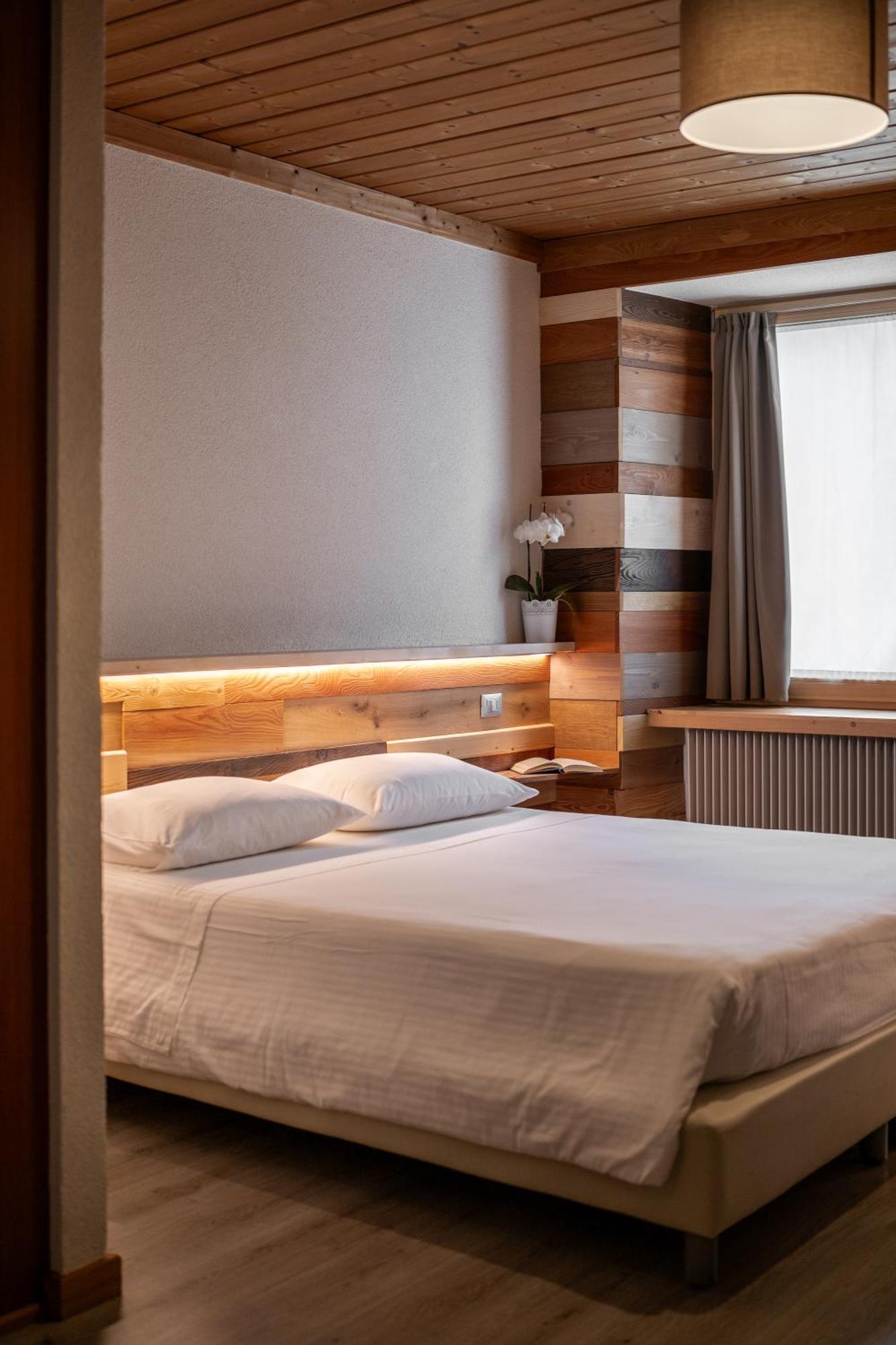 Hotel Garni Zanella Фучино Экстерьер фото